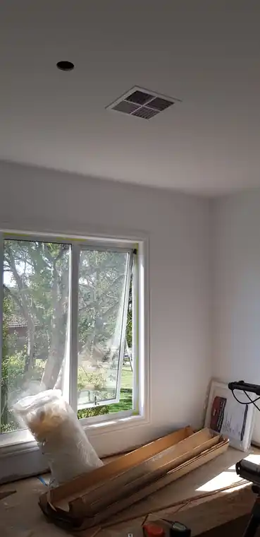 Ducted air-conditioning ceiling outlet